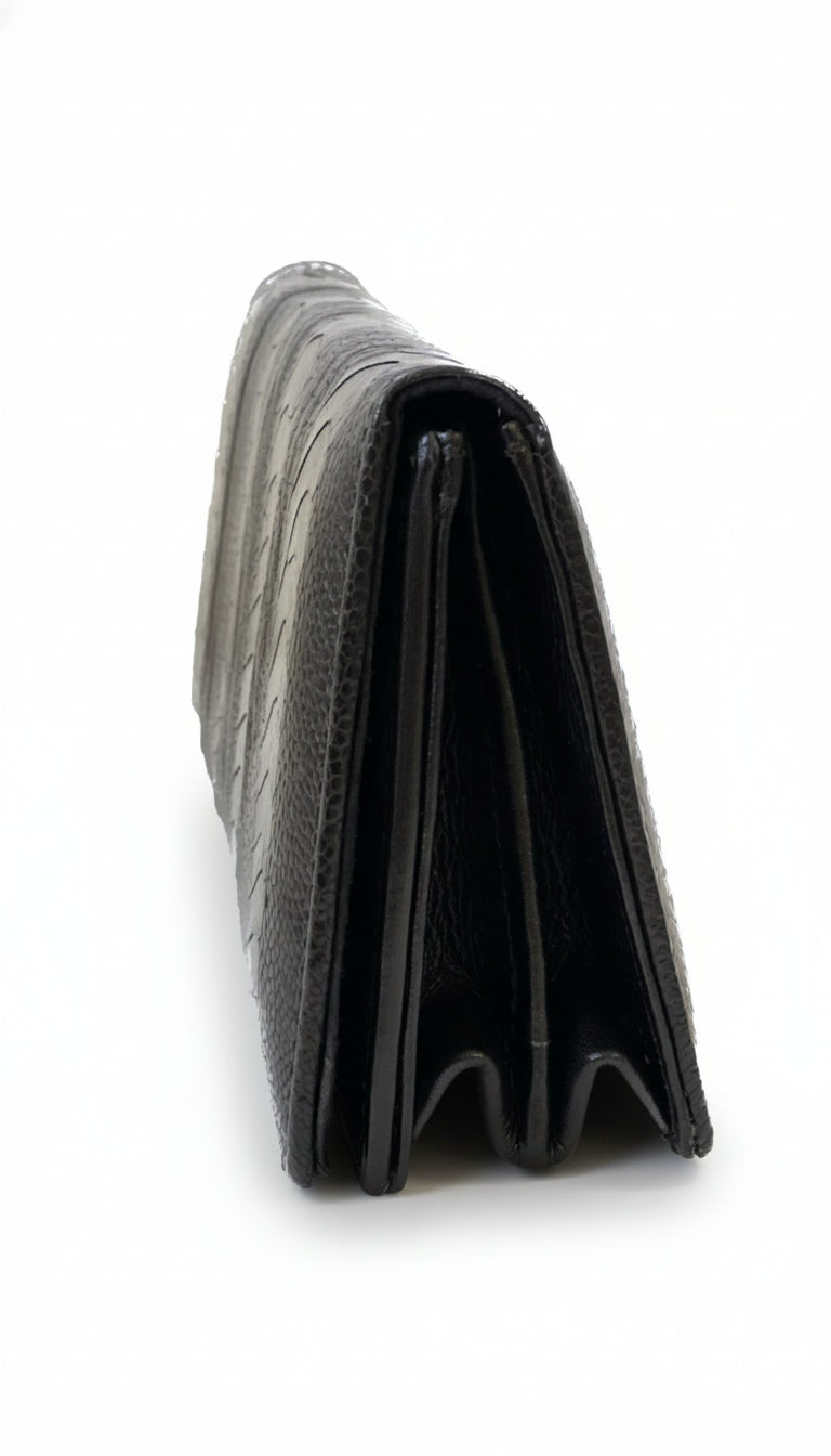 Ostrich black leg clutch